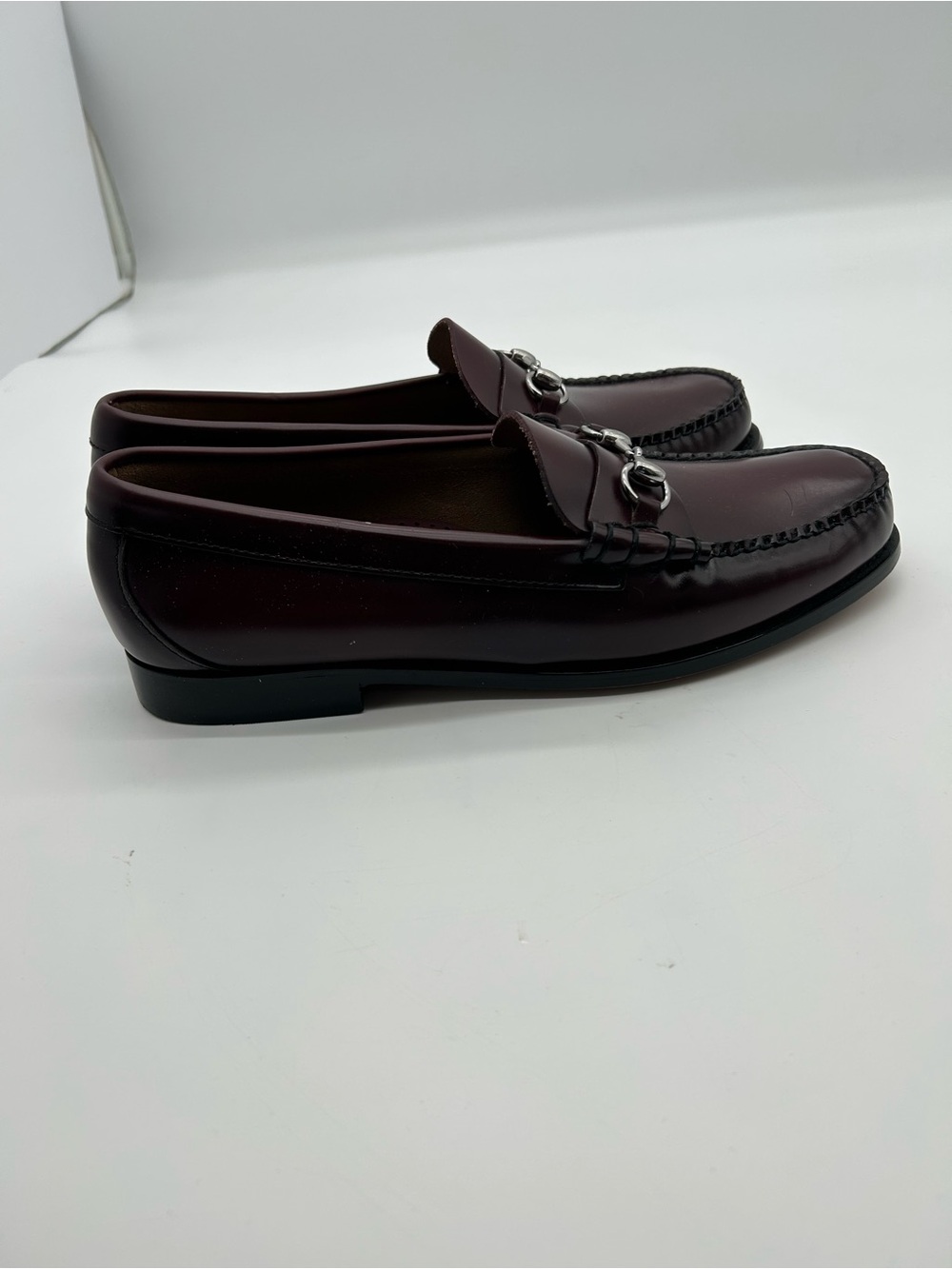 G H Bass&Co. Weekuns Lincoln Loafer with Wine Leather Finish 11EE - Picture 2 of 7